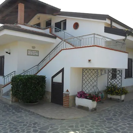 Graziella In Capo Vaticano By Interhome *